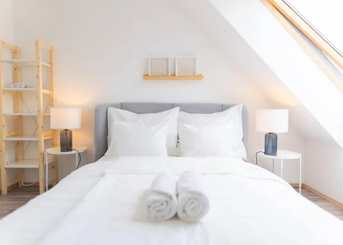 Prater Park Small Penthouse Διαμέρισμα *